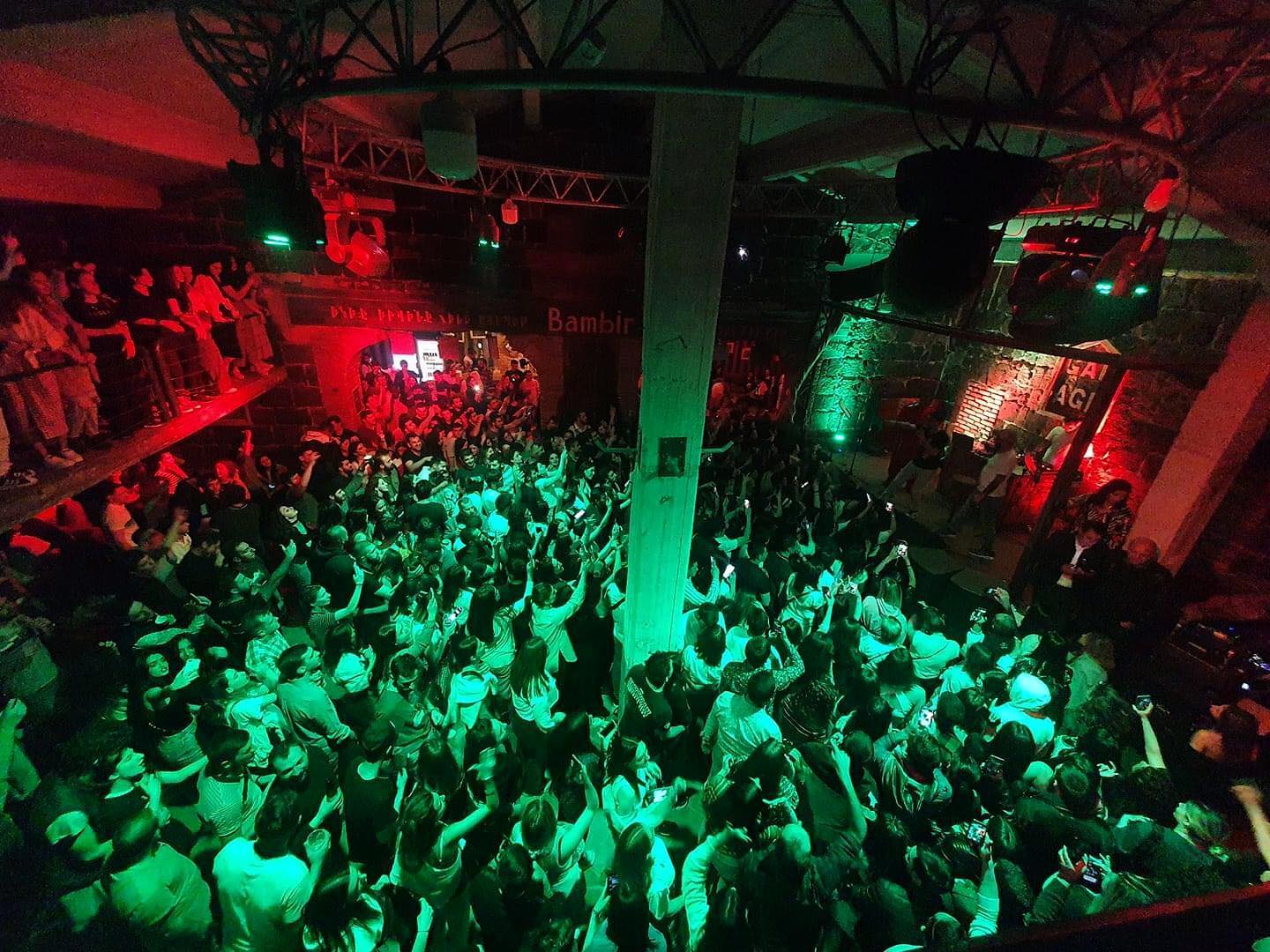 Garage Club-ի բեմը Գյումրիում՝ լայվ երաժշտությամբ